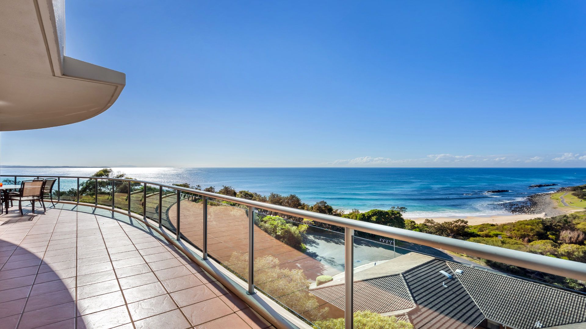 Le Point 802 Luxury & Views! Forster Holiday Rentals by Pacific